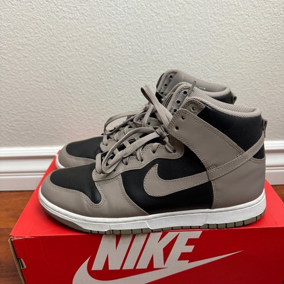 Nike Dunk High Moon Fossil (Women's) Size 12 - Picture 3 of 8